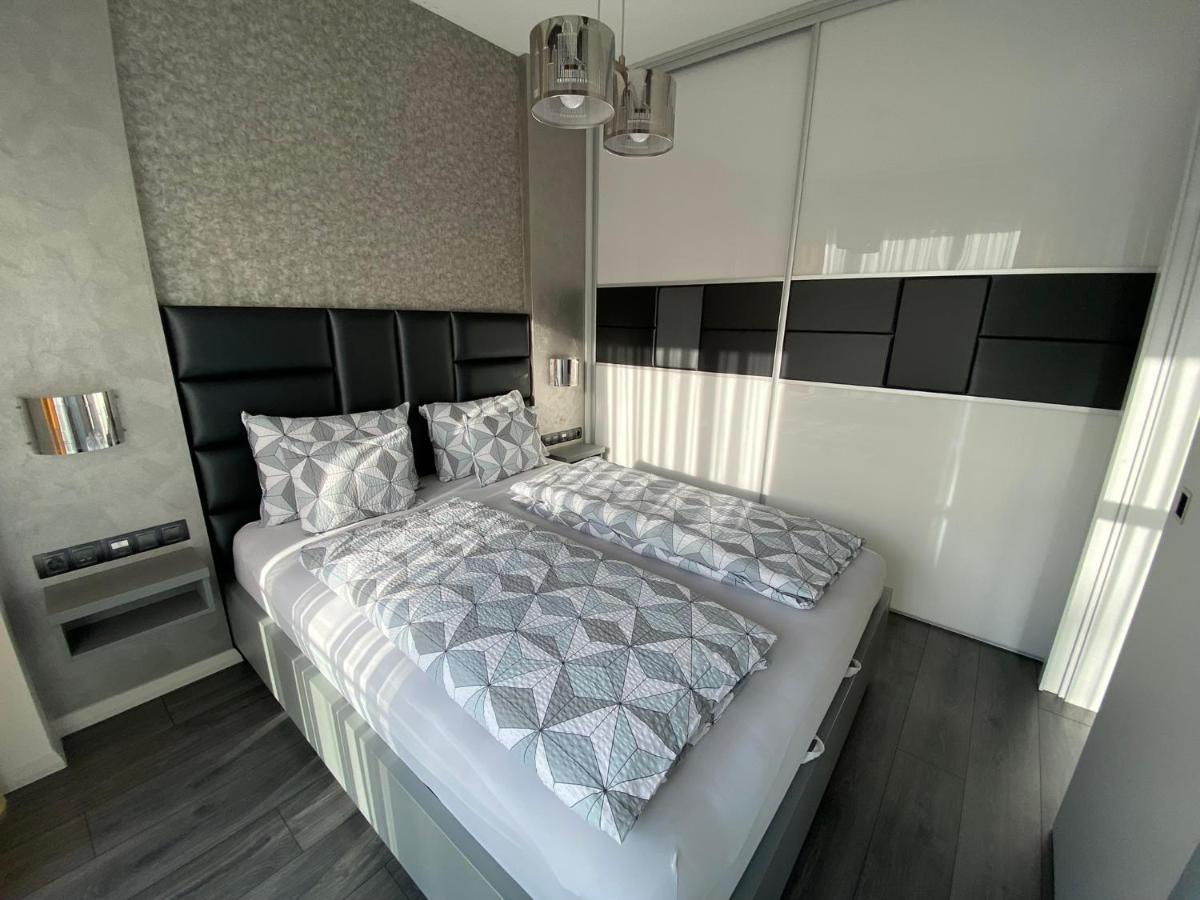 Noir Silvery Apartman 세게드 외부 사진